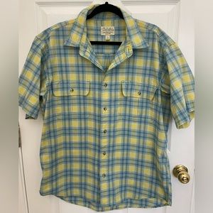 Cabela's Shirt  Short Sleeve Blue Plaid Lightweight Button Down  Men's Size L